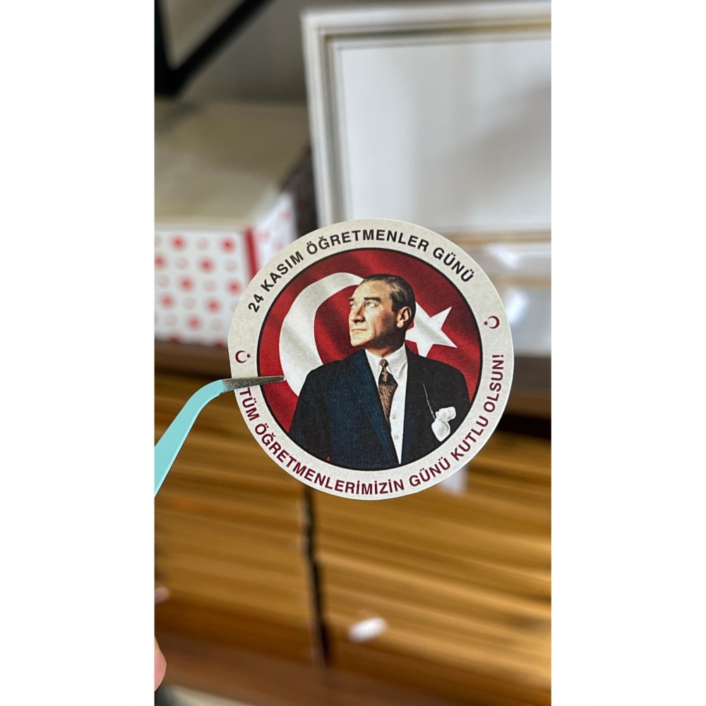 Öğretmen günü yuvarlak yapışkanlı etiket 5x5 cm 70 Adet