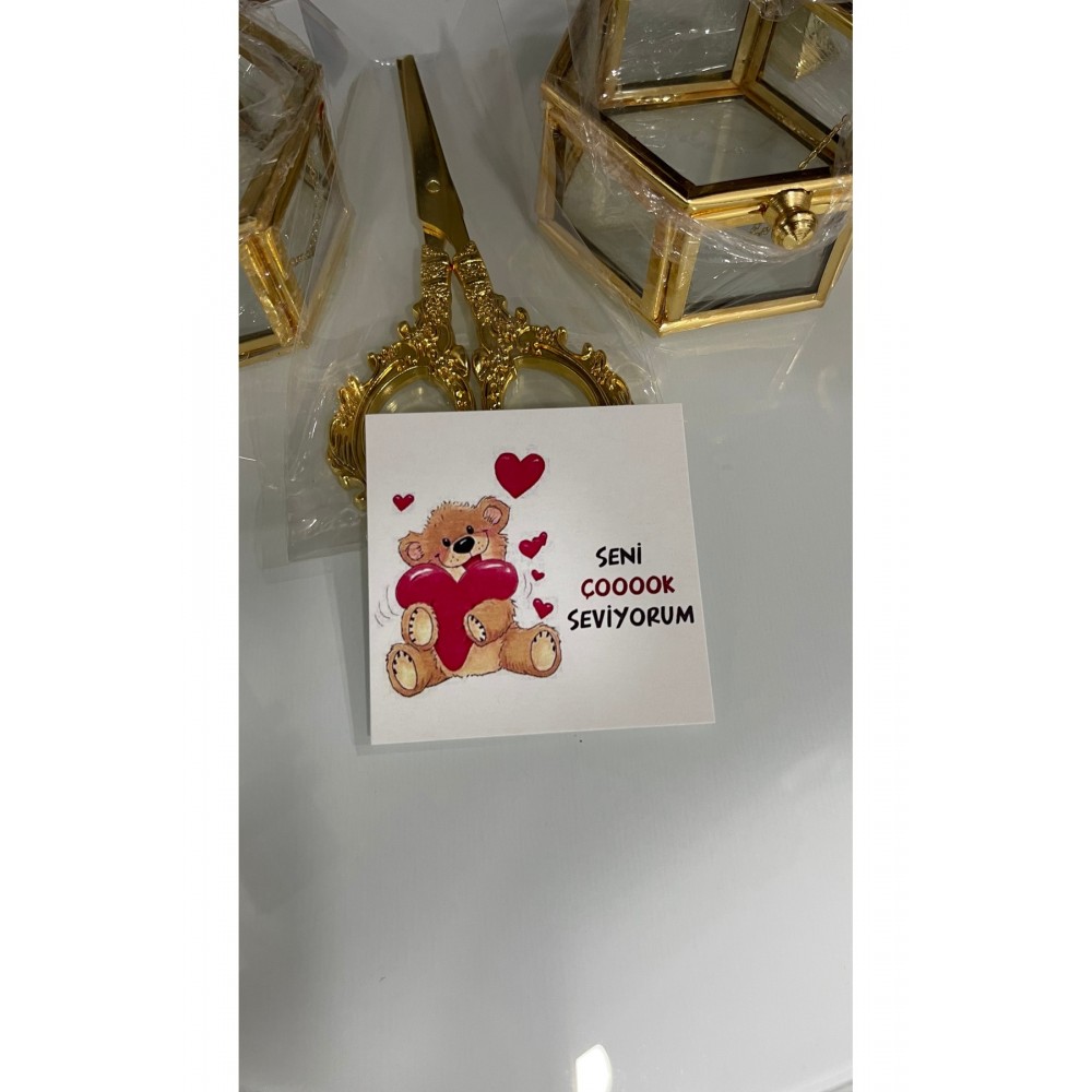 Seni Çok Seviyorum Yazılı Motto Kart 7x7 cm 50 Adet