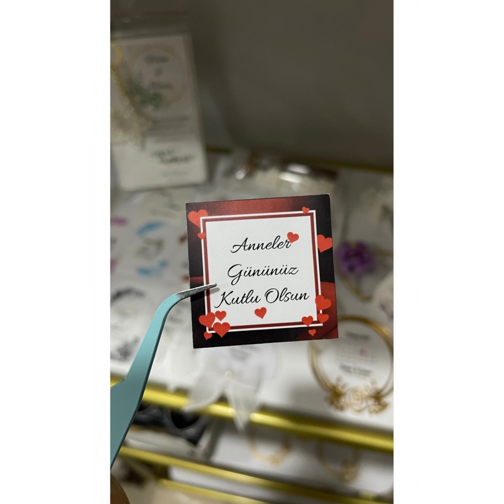 Anneler Gününüz Kutlu Olsun Yapışkanlı Sticker Etiket 4x4 Cm 66 Adet - Arletikettasarım