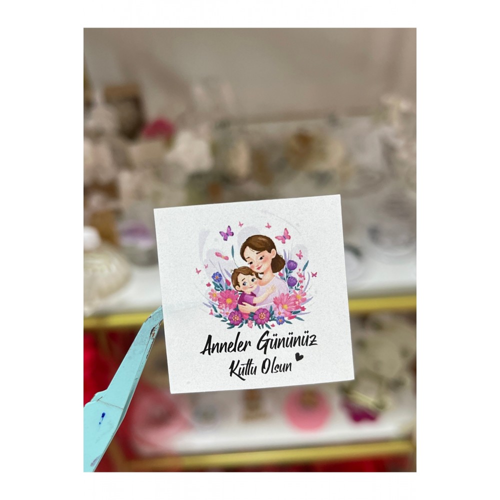 Anneler Gününüz Kutlu Olsun 4 cm 70 Adet - Arletikettasarim