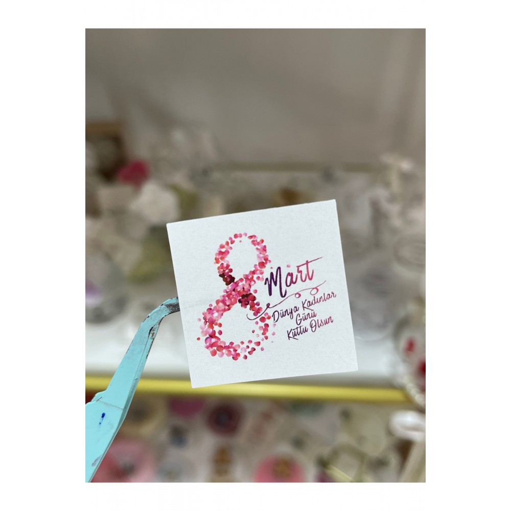 Kadınlar Günü Yapışkanlı Etiket 3,5 cm 88 Adet Çikolata ve Paketleme Sticker - Arletikettasarim